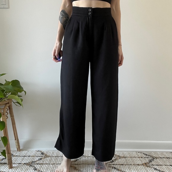 🚫 SOLD 🚫 - Picture 2 of 4